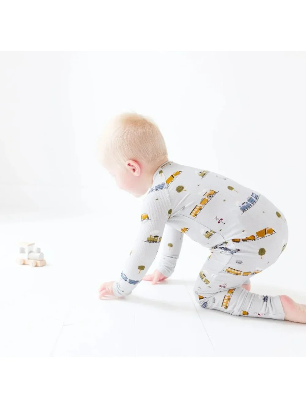 Brave Little Ones Train Print Bamboo Baby Zip Pajamas 12-18M Soft flip feet